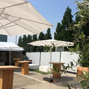 1104 2 x Parasol luxe wit/ecru