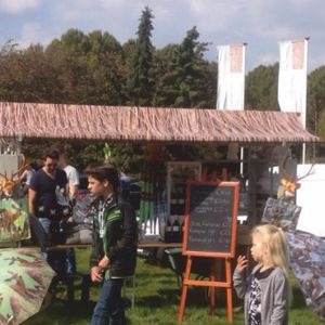 1153 Marktkraam rietprint