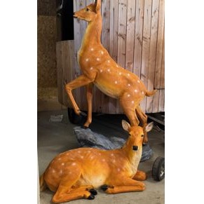 1741 Reeën liggend en springend levensecht 185cm