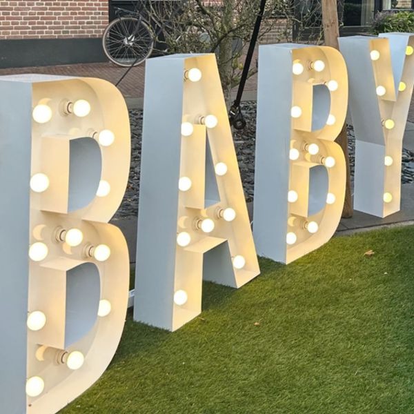 2035 BABY letters met verlichting ca.100cm hoog, 230v 2035 BABY letters met verlichting ca.100cm hoog, 230v