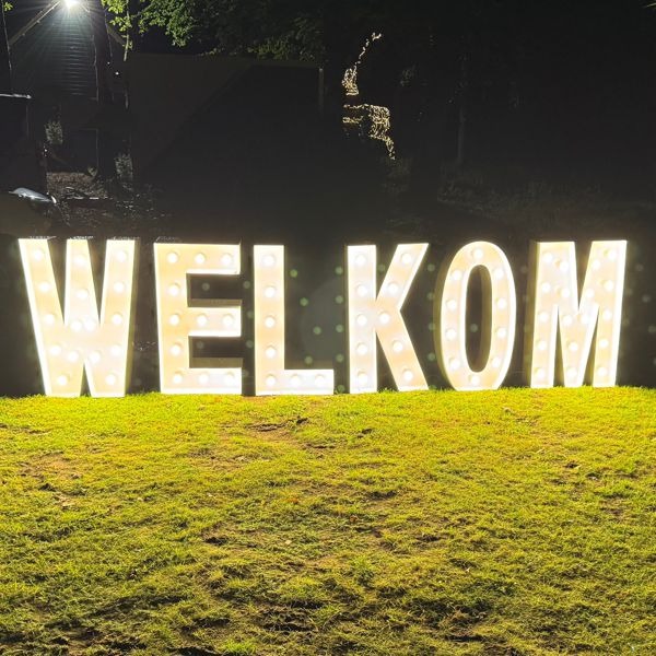2031 WELKOM letters met verlichting ca.100cm hoog, 230V 2031 WELKOM letters met verlichting ca.100cm hoog, 230V